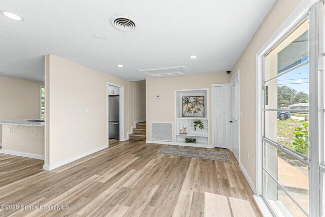 Building Photo - 39 E Azalea Cir