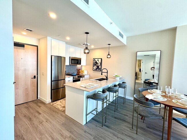 Building Photo - 370 NW 20th St