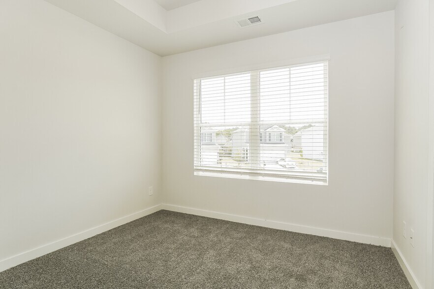 Building Photo - 5509 Cathwick Dr