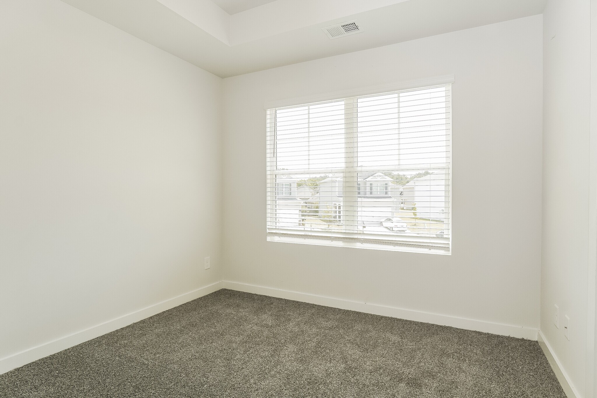 Building Photo - 5520 Cathwick Dr