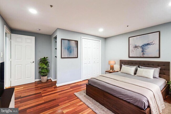 Building Photo - 4929 Foote St NE