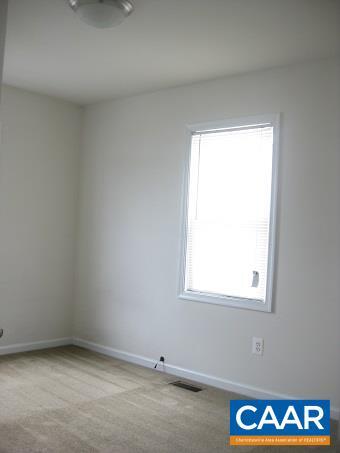 Building Photo - 156 Villa Circle