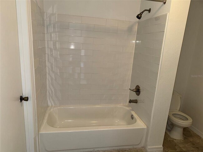 Building Photo - 7300 Westpointe Blvd