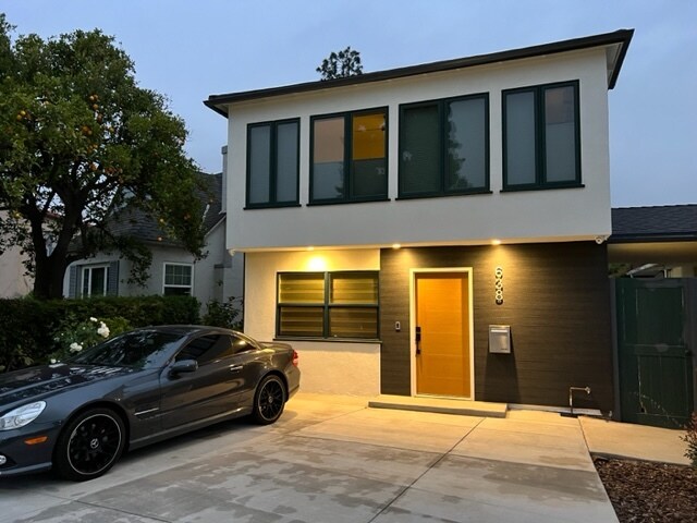 Building Photo - 638 Sycamore Dr