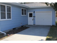 Building Photo - Charming 2-Bedroom, 1-Bath Lower Unit Dupl...