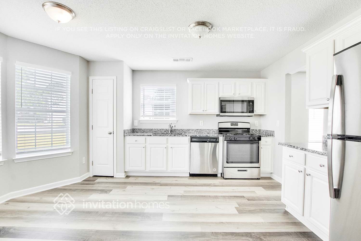 Building Photo - 2585 Thunder Basin Way