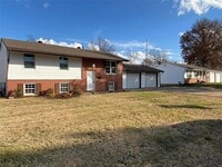 Building Photo - 906 St Matthew Ave