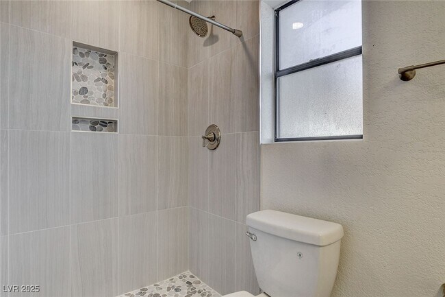 Building Photo - 4683 Calderwood St