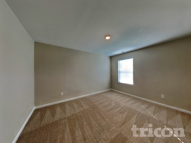 Building Photo - 201 William Dylan Dr