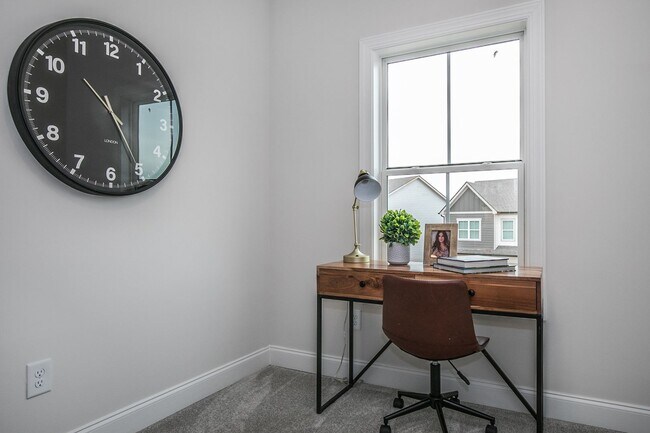 Building Photo - Luxury 2-Bedroom Townhome for Rent in Chimney Oaks – Golf Community Living!