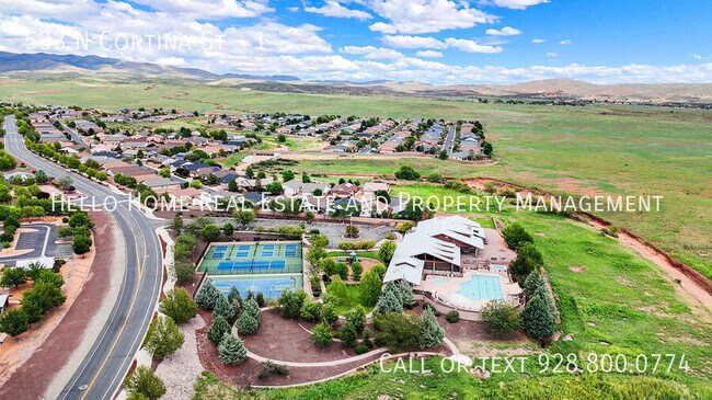 Building Photo - 533 N Cortina St