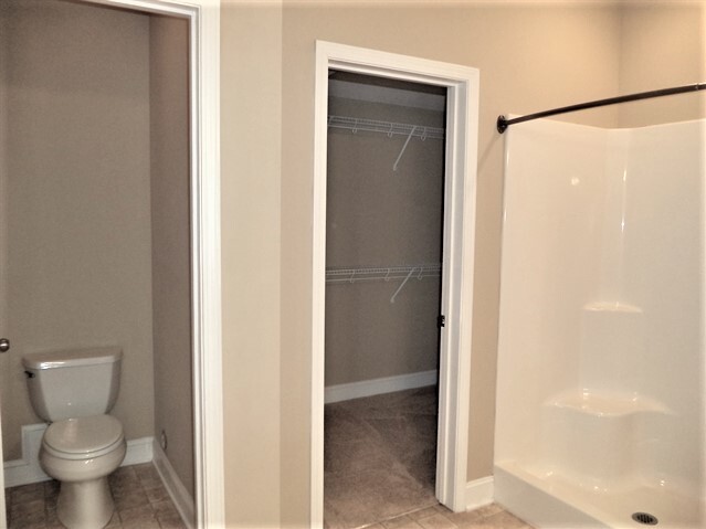 Building Photo - 10900 Parkgate Ln