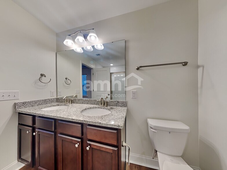 Building Photo - 1830 Produce Ln