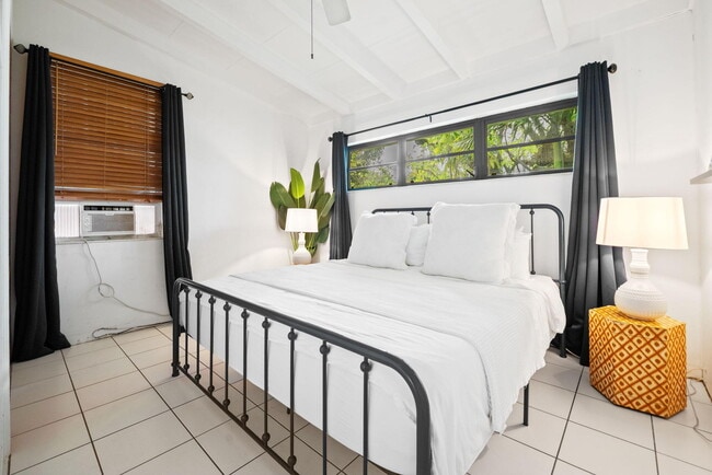 Building Photo - 2512 Sugar Loaf Ln