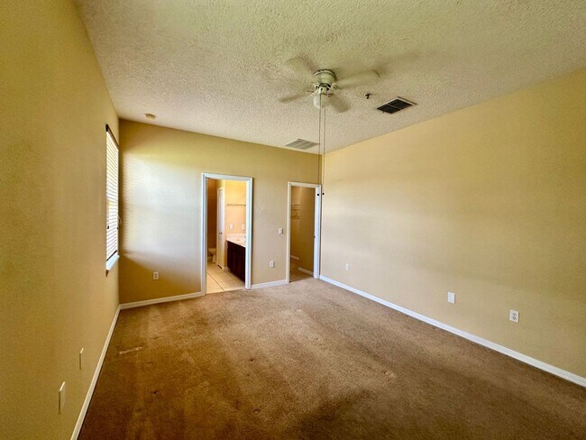 Building Photo - Beautiful 4-Bedroom Home near Lake Nona!