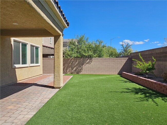 Building Photo - 9853 Fisher Bay Ct