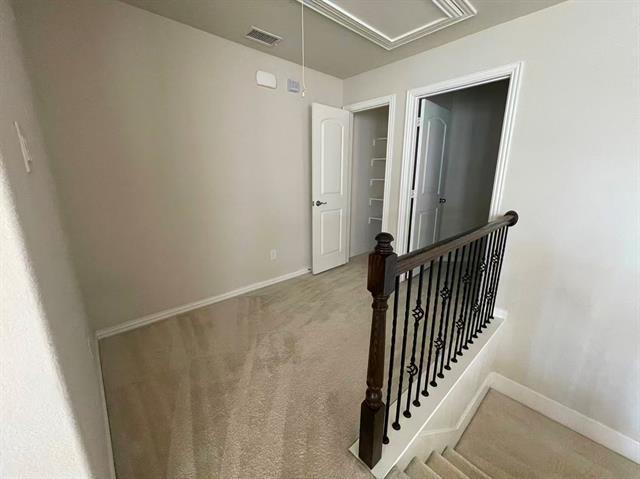 Building Photo - 324 Tallgrass Ln