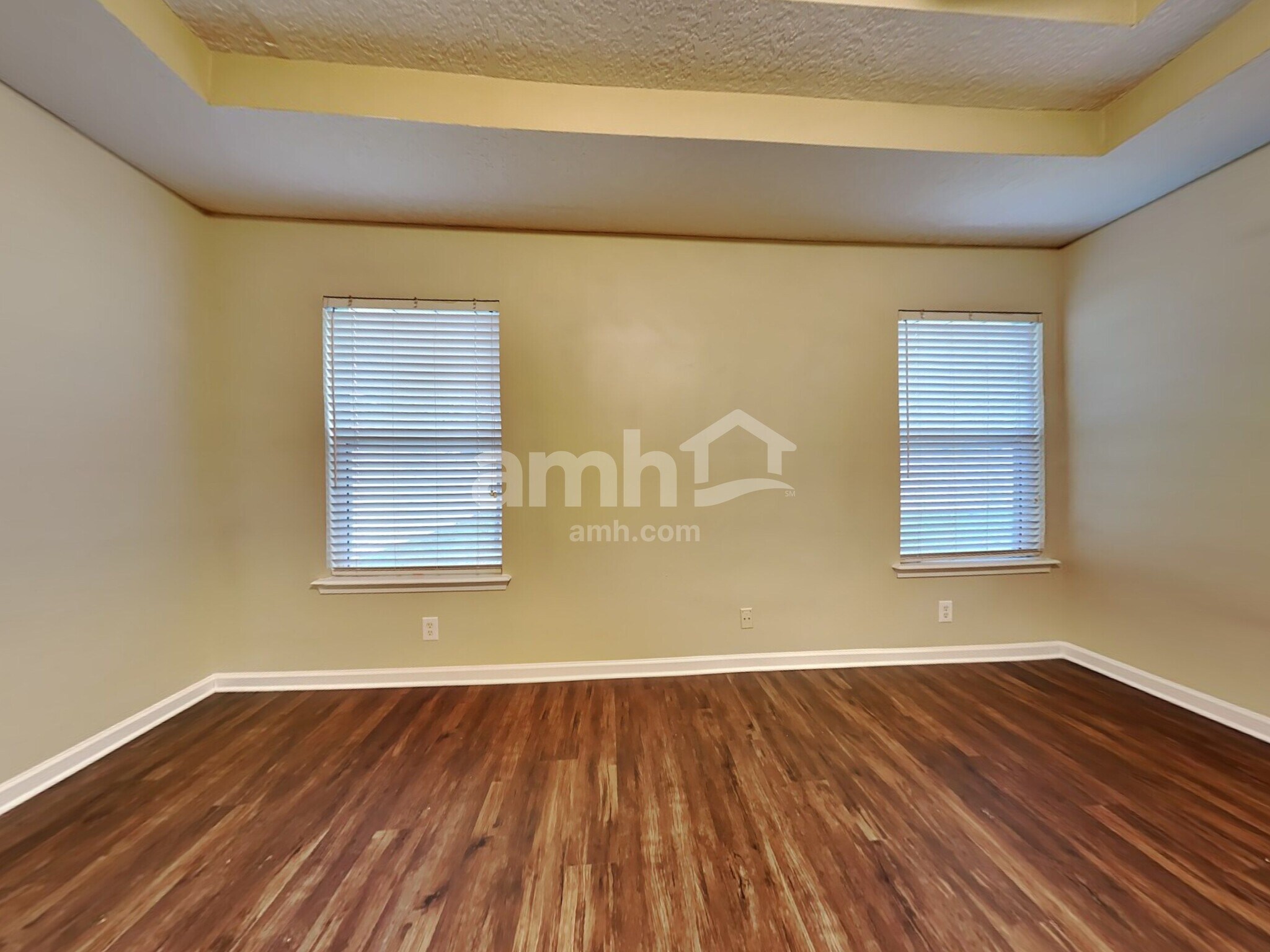 Building Photo - 3855 Westridge Dr