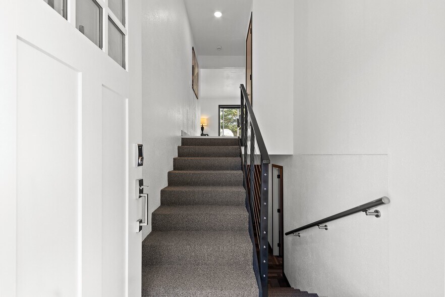 Building Photo - 2804 W Spencer St