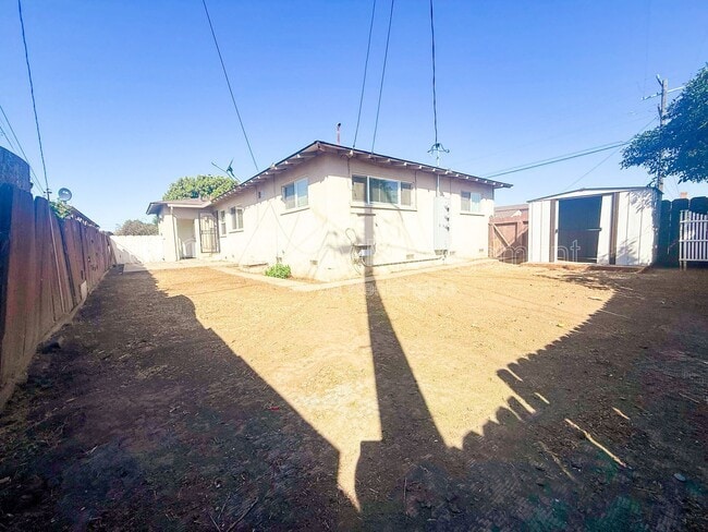 Building Photo - 109 Rochex Ave