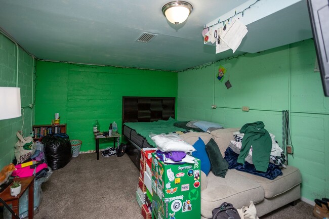 Building Photo - Adorable Ranch in Downtown Colorado Springs!