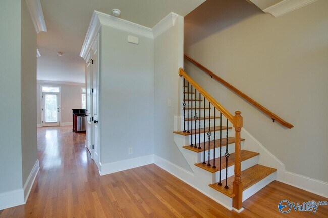 Building Photo - 6421 Lincoln Park Pl NW