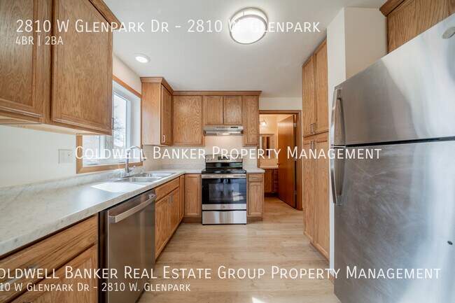 Building Photo - 2810 W Glenpark Dr