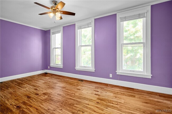 Building Photo - 108 Park St