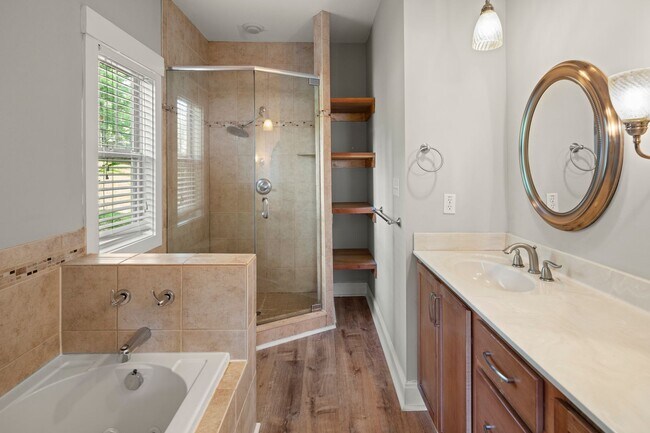 Building Photo - Beautiful Beaverdam Home