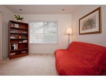 Building Photo - 836 Peary Lane