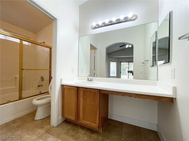 Building Photo - 11061 Cusumano Ct