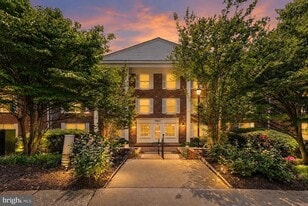 Building Photo - 7621 Provincial Dr