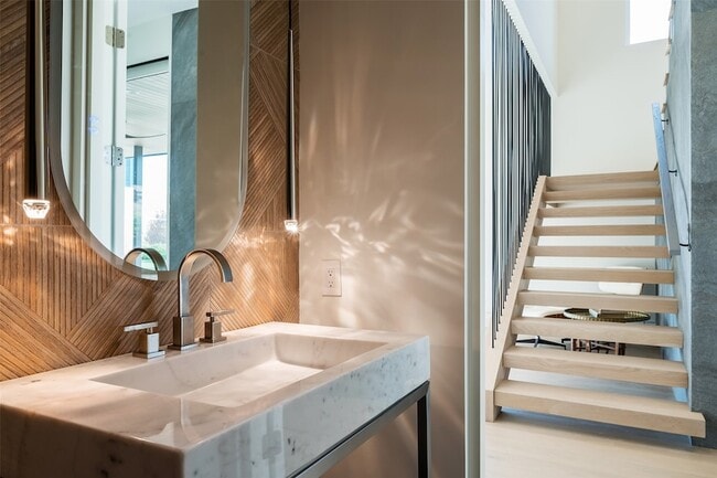 Building Photo - 5048 Airline Rd