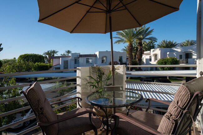 Building Photo - 401 El Cielo Rd