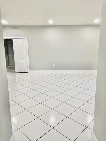 Building Photo - 13710 SW 36th St