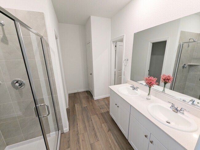 Building Photo - 14821 Lone Rock Lane