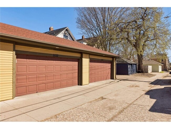 Building Photo - 3022 Emerson Ave S
