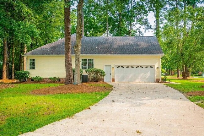 Building Photo - 101 Chowan Dr