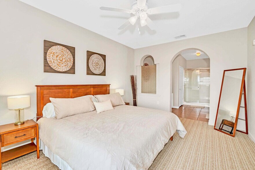 Building Photo - 14200 Avalon Rd