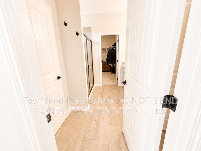 Building Photo - 1716 Nesting Trl Dr