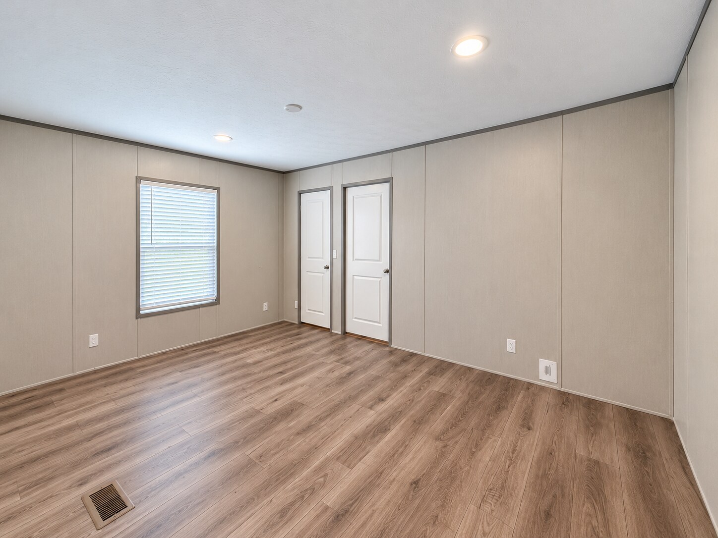 Building Photo - 123 Preston Dr