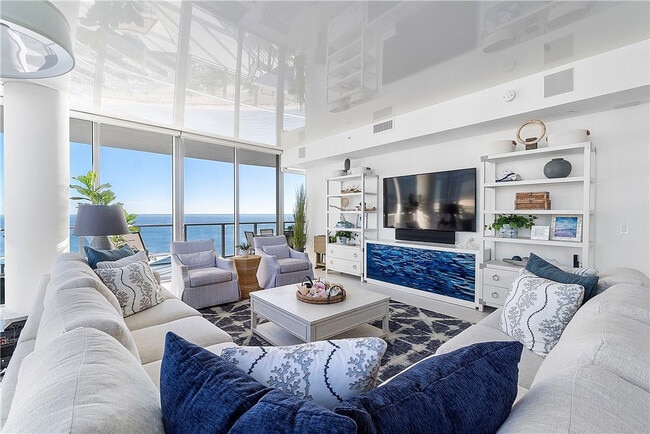 Building Photo - 2200 N Ocean Blvd