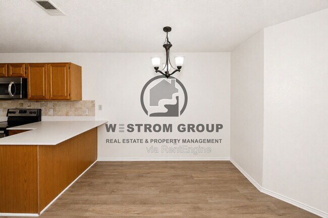 Building Photo - 316 Crowe Dr