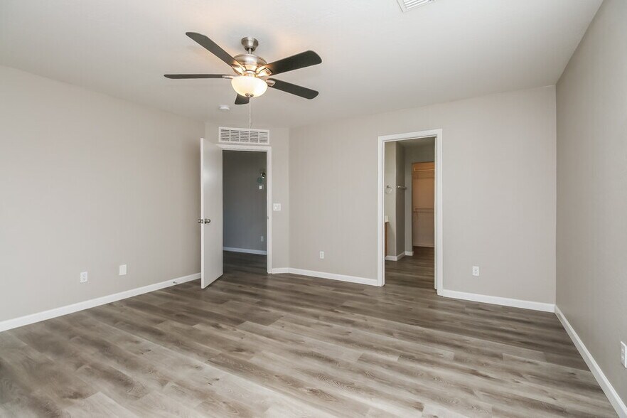 Building Photo - 2297 W Camp River Rd