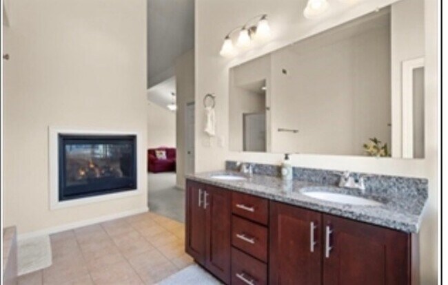 Building Photo - 208 America Blvd