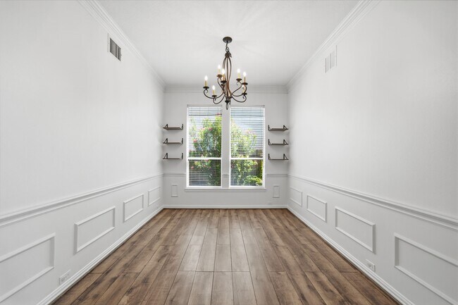 Building Photo - 14207 Hawkesbury Ct