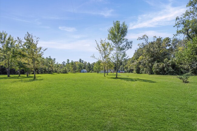 Building Photo - 806 Co Rd 2112