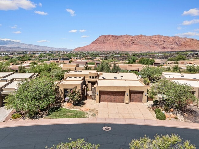 Building Photo - 3052 Snow Canyon Pkwy