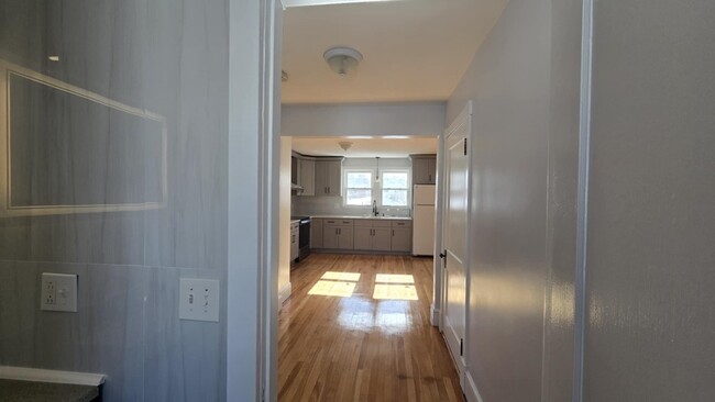 Building Photo - 234 High St