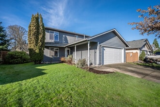 Building Photo - 1204 SE 4th Ave